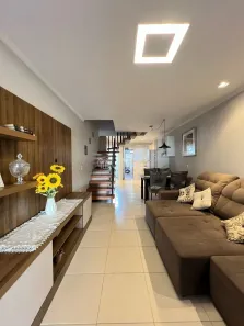Sobrado com 2 Quartos à venda, 68m² no Santa Regina, Camboriú