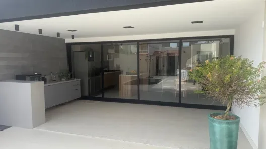 Casa com 4 Quartos à venda, 180m² no Piratininga, Niterói