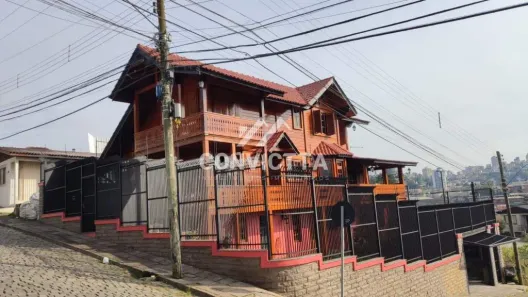 Casa com 4 Quartos à venda, 370m² no Salgado Filho, Caxias do Sul
