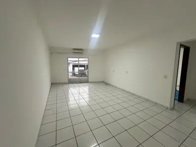 Apartamento com 2 Quartos para alugar, 90m² no Centro, Palhoça