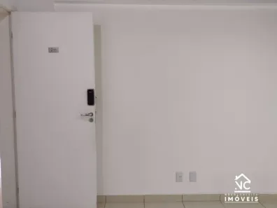 Sala Comercial à venda, 32m² no Granja Viana, Cotia