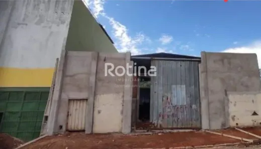 Galpão/Depósito/Armazém para alugar, 330m² no Custódio Pereira, Uberlândia
