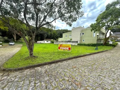 Lote/Terreno à venda, 948m² no Santa Felicidade, Curitiba
