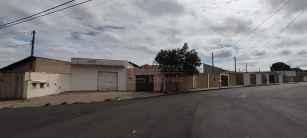 Casa com 2 Quartos à venda, 186m² no Doutor Tancredo de Almeida Neves, Araraquara