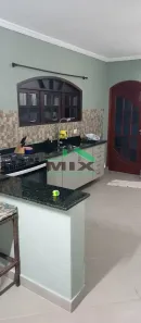 Sobrado com 3 Quartos à venda, 171m² no Parque Gerassi, Santo André