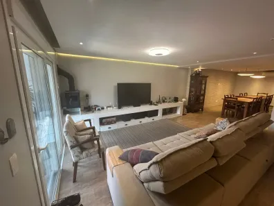 Casa com 4 Quartos à venda, 201m² no Santo Antônio, Porto Alegre