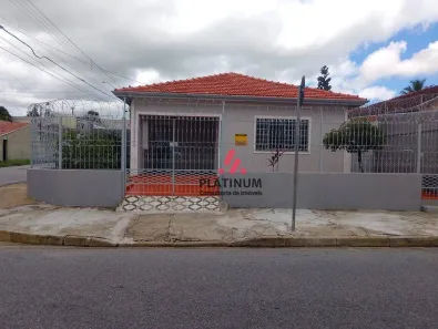 Casa com 3 Quartos à venda, 360m² no Vila São Carlos, Taubaté