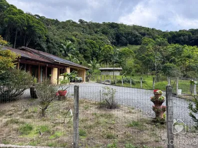 Fazenda/Sítio com 3 Quartos à venda, 250m² no Vila Nova, Joinville