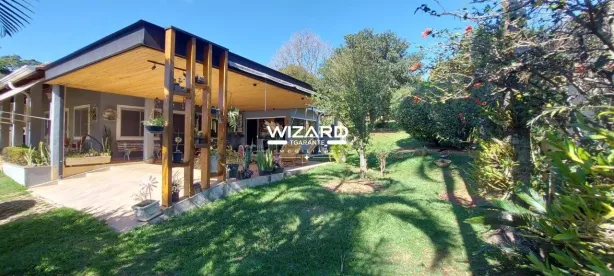 Fazenda/Sítio com 3 Quartos à venda, 150m² no Parque Flamboyant, Amparo