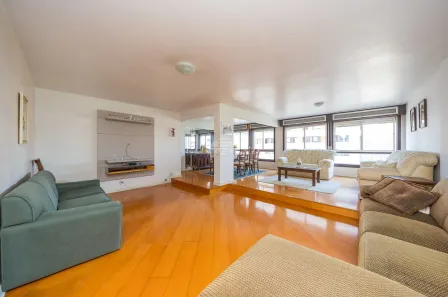 Apartamento com 3 Quartos à venda, 136m² no Centro, Curitiba