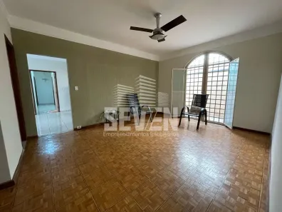 Casa com 4 Quartos à venda, 210m² no Vila Nova Cidade Universitária, Bauru