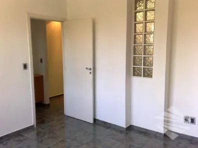 Sala Comercial à venda, 32m² no Centro, Taubaté