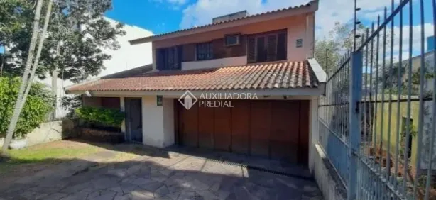 Casa com 3 Quartos para alugar, 265m² no Cristal, Porto Alegre