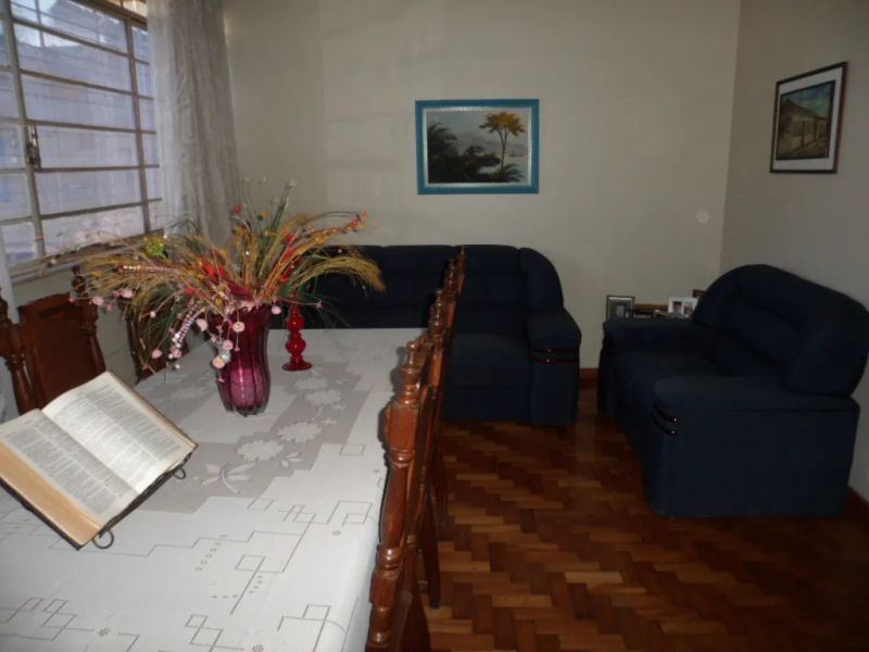 Casa com 5 quartos — Barroca, Belo Horizonte