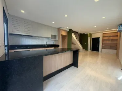 Casa de Condomínio com 2 Quartos para alugar, 89m² no Jardim Carolina, Jundiaí