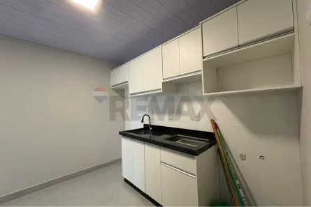 Kitnet com 2 Quartos para alugar, 20m² no Centro, Balneário Camboriú