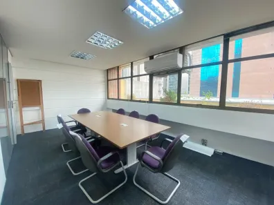Sala Comercial para alugar, 133m² no Vila Olímpia, São Paulo
