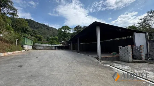 Galpão/Depósito/Armazém para alugar, 3203m² no Duarte Silveira, Petrópolis