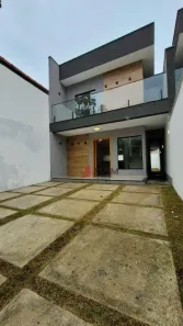 Casa com 3 Quartos à venda, 150m² no Piratininga, Niterói
