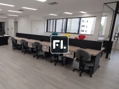 Sala Comercial à venda, 240m² no Cidade Monções, São Paulo