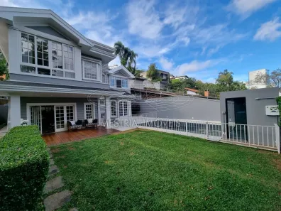 Casa com 3 Quartos à venda, 298m² no Vila Tramontano, São Paulo