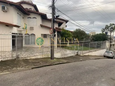 Lote/Terreno à venda, 840m² no Coqueiros, Florianópolis