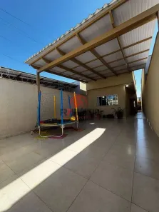 Casa com 2 Quartos à venda, 111m² no Jardim Clarissa, Goiânia