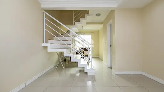 Casa com 3 Quartos para alugar, 150m² no Boqueirão, Curitiba