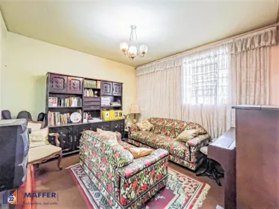 Casa com 3 Quartos à venda, 330m² no Azenha, Porto Alegre