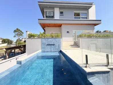 Casa com 3 Quartos à venda, 380m² no Pedra Branca, Palhoça