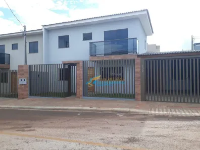 Sobrado com 3 Quartos à venda, 141m² no Pioneiros Catarinenses, Cascavel