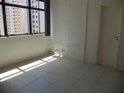 Sala Comercial à venda, 34m² no Parque Residencial Aquarius, São José dos Campos