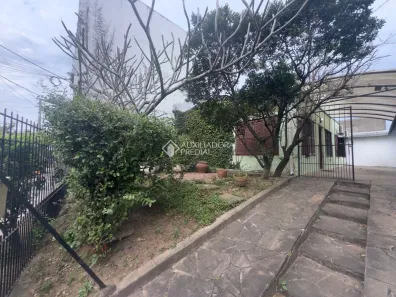 Casa com 2 Quartos à venda, 139m² no Chácara das Pedras, Porto Alegre