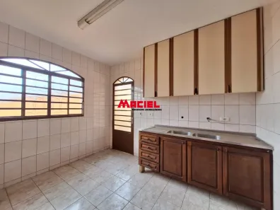 Casa com 3 Quartos para alugar, 136m² no Bosque dos Eucaliptos, São José dos Campos