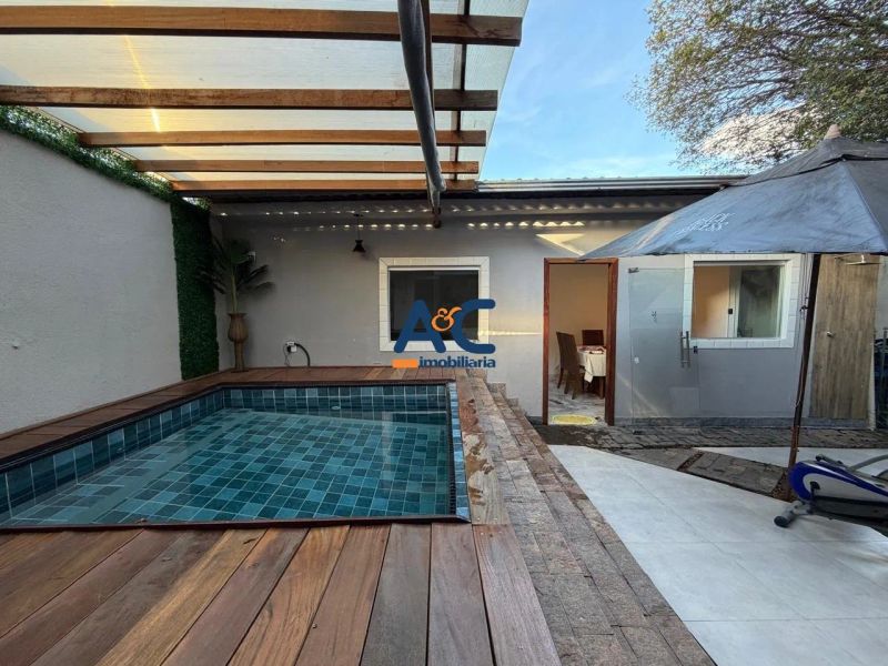 Casa com 3 quartos — Copacabana, Belo Horizonte