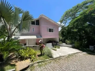Casa de Condomínio com 4 Quartos à venda, 308m² no Sapê, Niterói