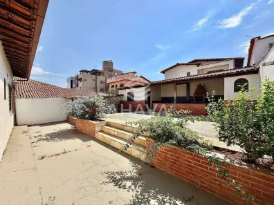 Casa com 3 Quartos para alugar, 171m² no Itapoã, Belo Horizonte