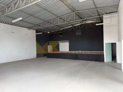 Galpão/Depósito/Armazém com 1 Quarto para alugar, 2800m² no Velha, Blumenau