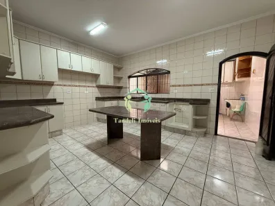 Sobrado com 3 Quartos à venda, 198m² no Parque Marajoara, Santo André