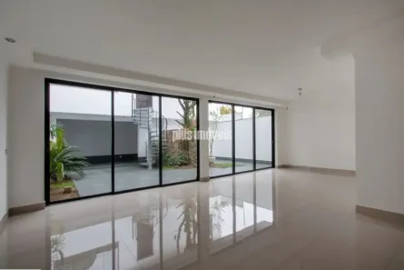 Sobrado com 3 Quartos à venda, 200m² no Granja Julieta, São Paulo