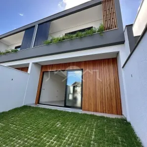 Sobrado com 3 Quartos à venda, 140m² no Jardim Sofia, Joinville