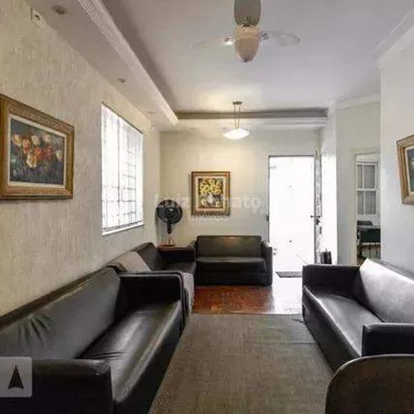 Casa com 8 quartos — Funcionários, Belo Horizonte