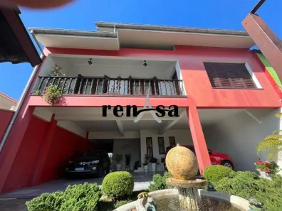 Casa com 3 Quartos à venda, 384m² no São Leopoldo, Caxias do Sul