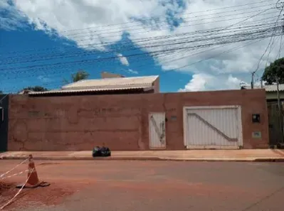 Casa com 2 Quartos à venda, 450m² no Jardim Aeroporto, Campo Grande
