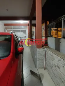 Sobrado com 3 Quartos à venda, 223m² no Jardim Maria Dirce, Guarulhos