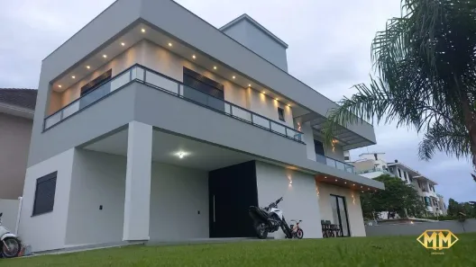 Casa com 3 Quartos à venda, 230m² no Ingleses do Rio Vermelho, Florianópolis