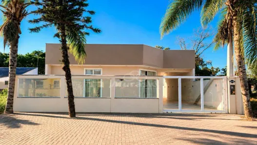 Casa com 3 Quartos à venda, 200m² no Guaratuba, Guaratuba