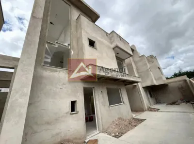 Sobrado com 3 Quartos à venda, 124m² no Portão, Curitiba