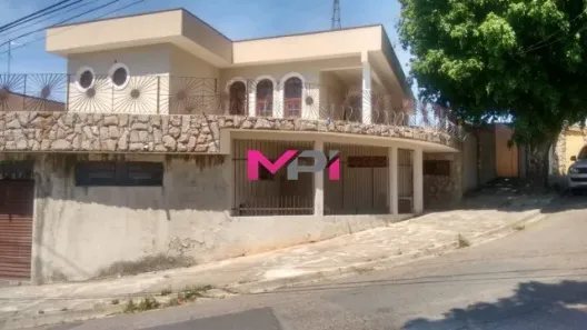 Sobrado com 4 Quartos à venda, 206m² no Jardim São Marcus, Jundiaí