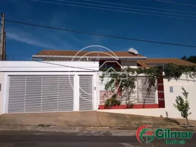Casa com 3 Quartos à venda, 225m² no Centro, Marília